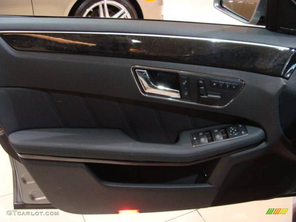 2010 E 63 AMG Sedan - Palladium Silver Metallic / Black photo #7