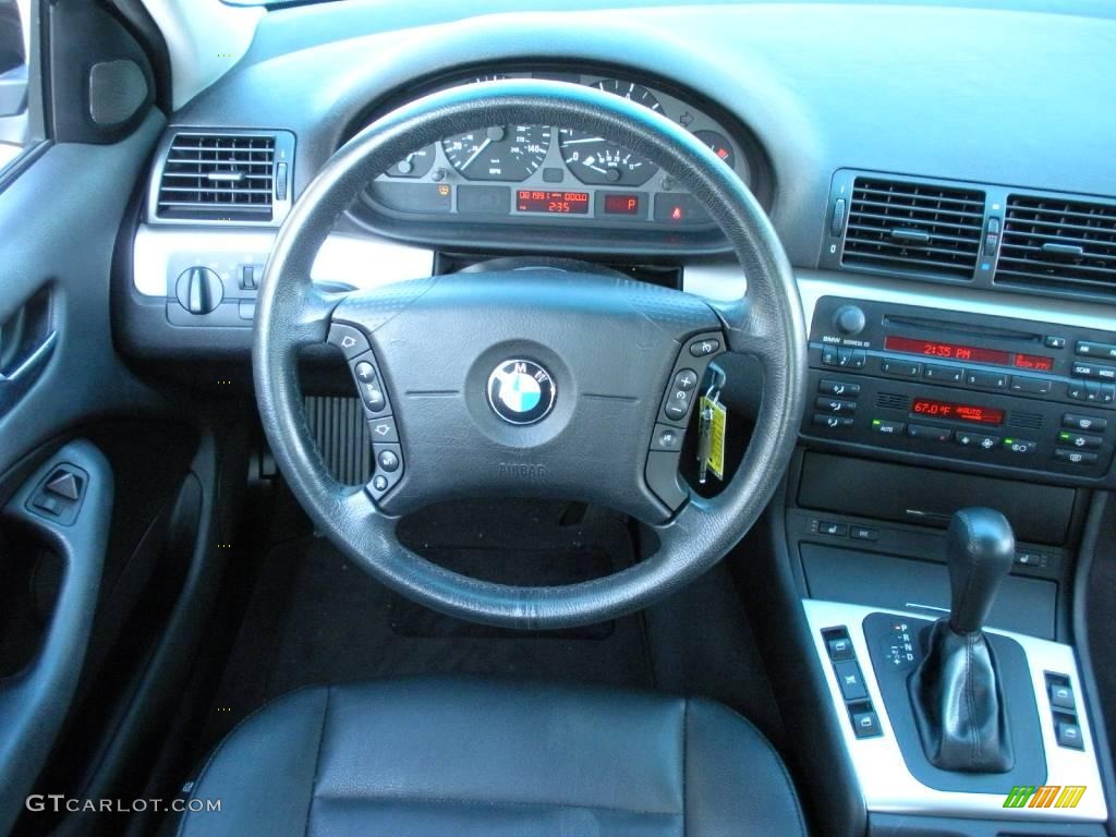 2003 3 Series 325i Sedan - Jet Black / Black photo #18