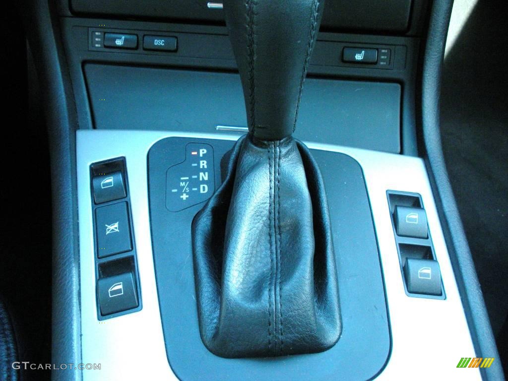 2003 3 Series 325i Sedan - Jet Black / Black photo #22