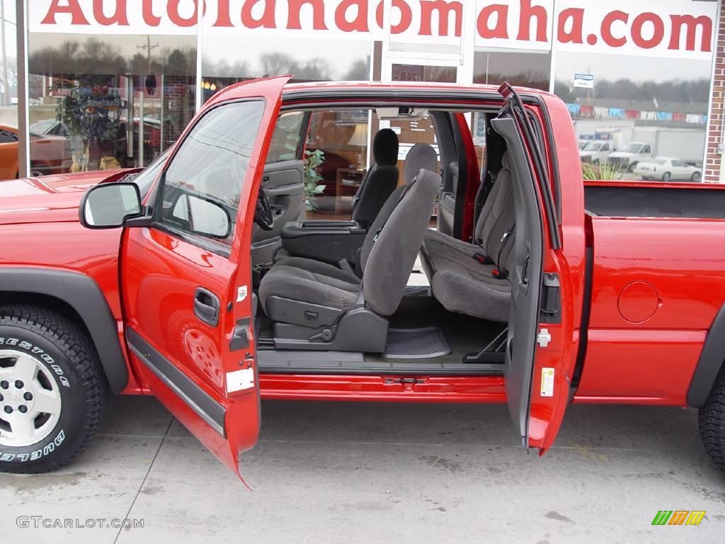2006 Silverado 1500 LT Extended Cab 4x4 - Victory Red / Dark Charcoal photo #6