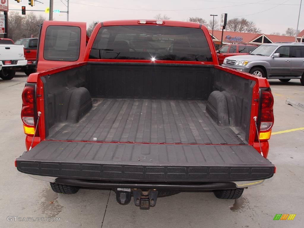 2006 Silverado 1500 LT Extended Cab 4x4 - Victory Red / Dark Charcoal photo #21