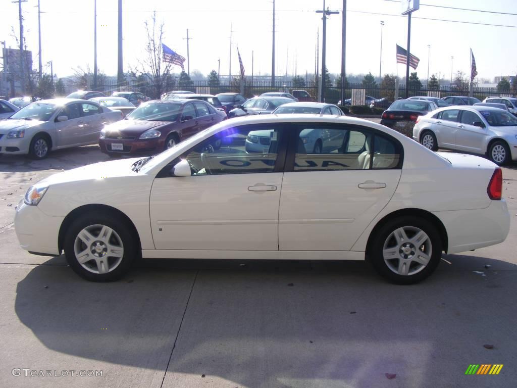 2008 Malibu Classic LS Sedan - White / Cashmere Beige photo #5