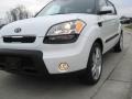 2010 Clear White Kia Soul Sport  photo #3