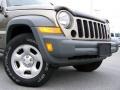 2006 Light Khaki Metallic Jeep Liberty Sport 4x4  photo #2