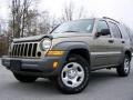 2006 Light Khaki Metallic Jeep Liberty Sport 4x4  photo #5