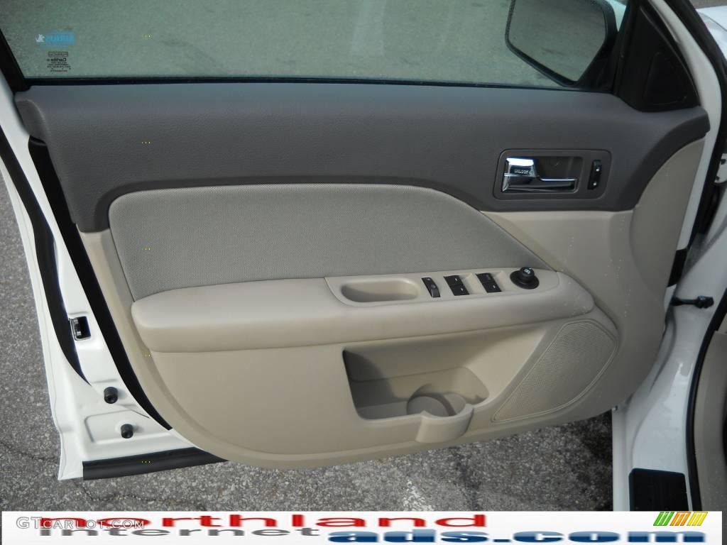 2010 Fusion SE - White Platinum Tri-coat Metallic / Medium Light Stone photo #9