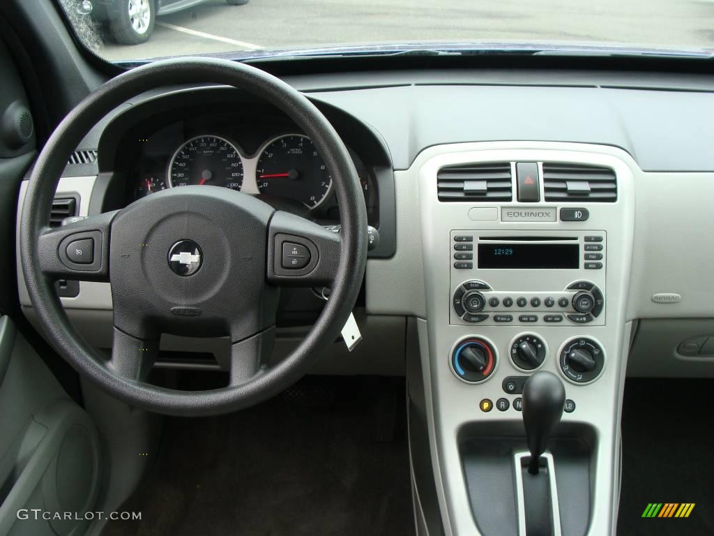 2005 Equinox LT AWD - Laser Blue Metallic / Light Gray photo #7