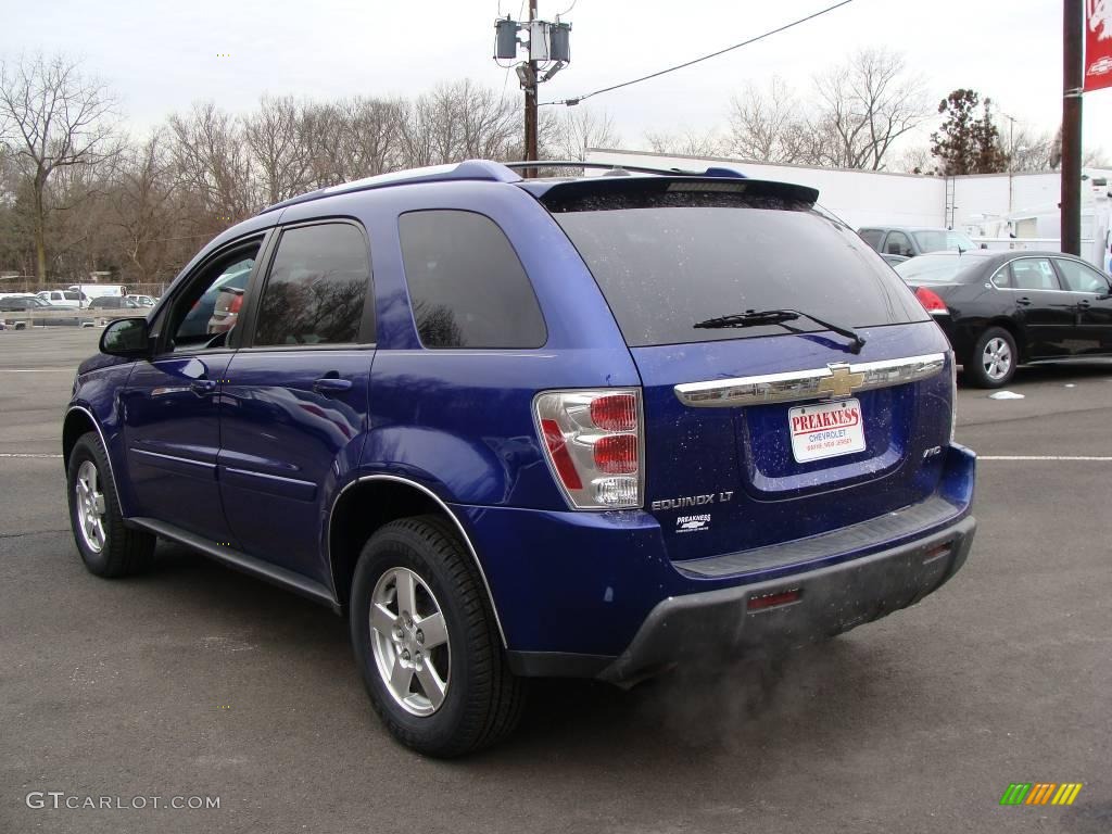 2005 Equinox LT AWD - Laser Blue Metallic / Light Gray photo #18