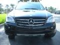 Black - ML 350 4Matic Photo No. 3