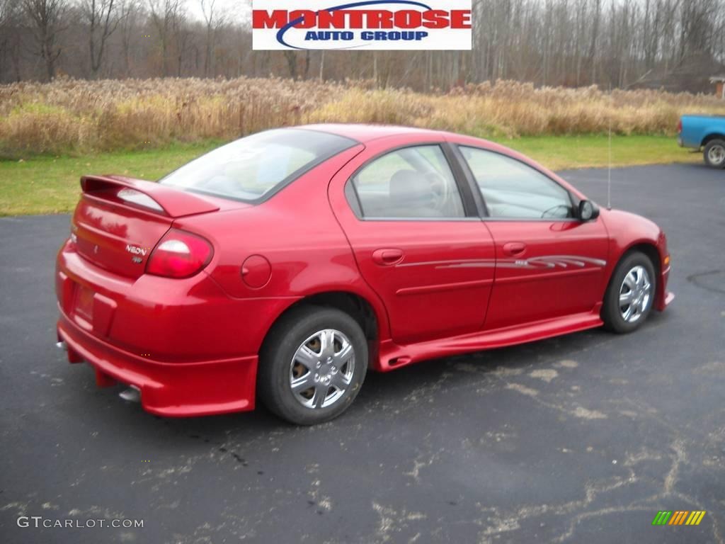 2005 Neon SXT - Blaze Red Crystal Pearlcoat / Taupe photo #2