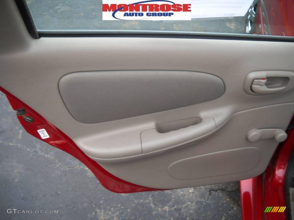 2005 Neon SXT - Blaze Red Crystal Pearlcoat / Taupe photo #12