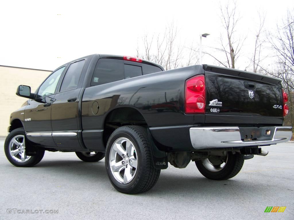 2008 Ram 1500 Big Horn Edition Quad Cab 4x4 - Brilliant Black Crystal Pearl / Medium Slate Gray photo #4