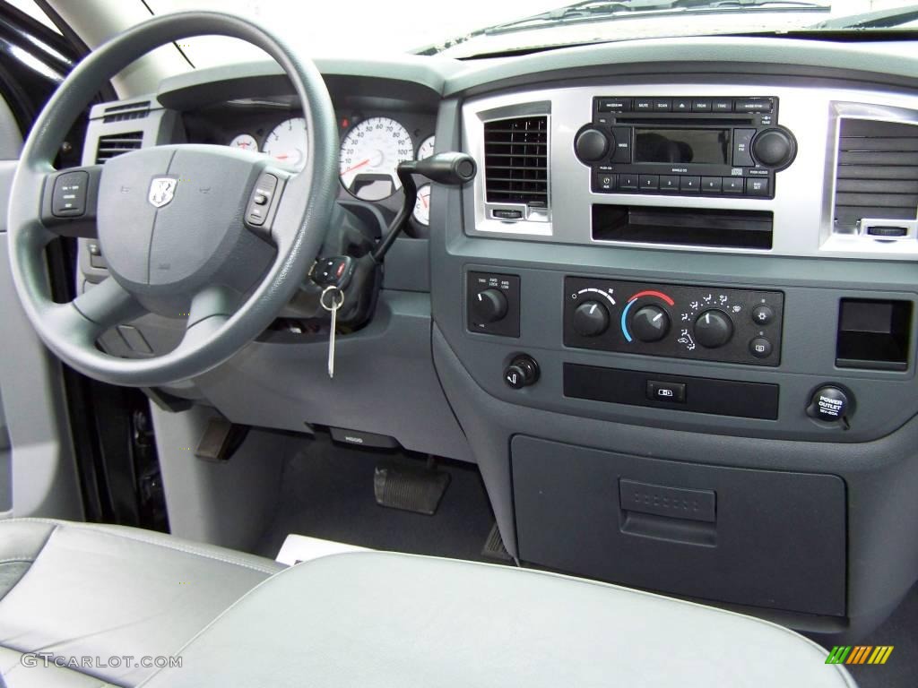 2008 Ram 1500 Big Horn Edition Quad Cab 4x4 - Brilliant Black Crystal Pearl / Medium Slate Gray photo #19