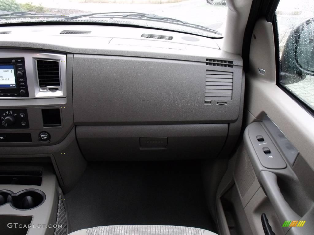 2008 Ram 1500 Big Horn Edition Quad Cab - Brilliant Black Crystal Pearl / Medium Slate Gray photo #24