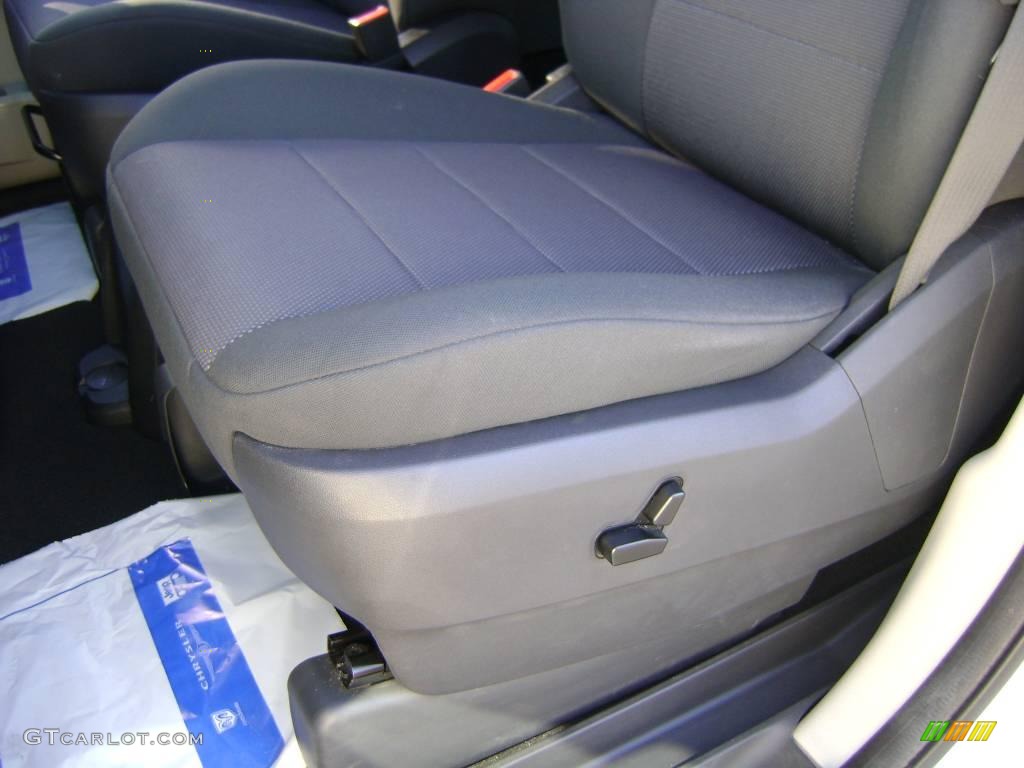 2008 Grand Caravan SXT - Bright Silver Metallic / Dark Slate/Light Shale photo #7