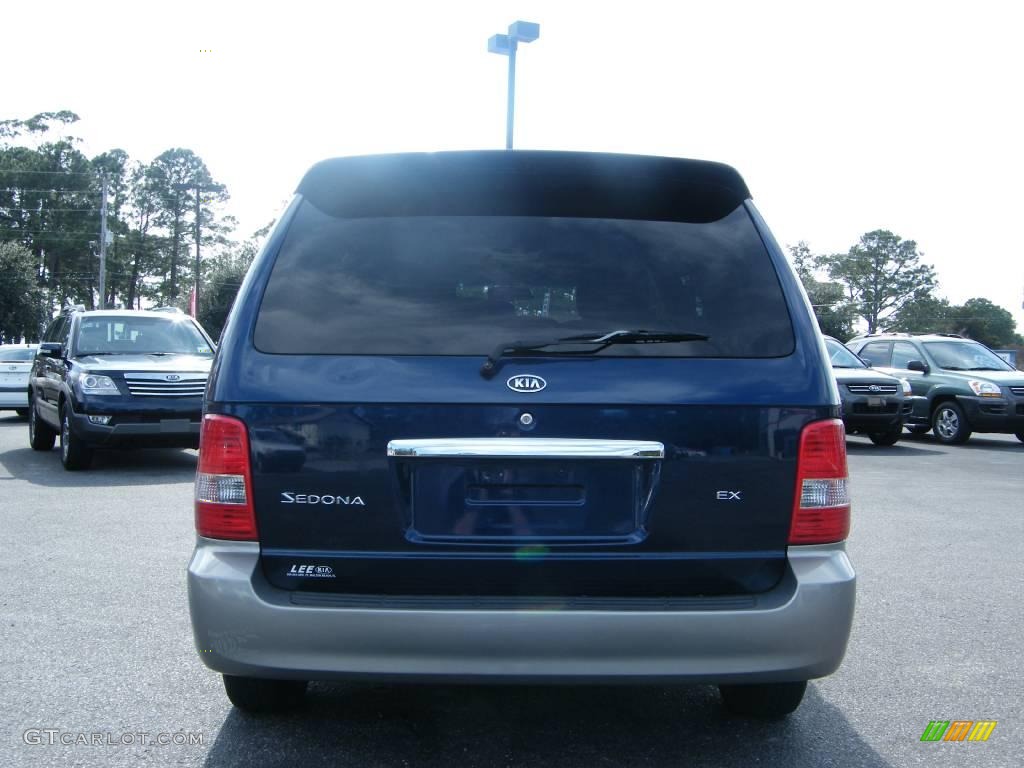 2004 Sedona EX - Imperial Blue / Gray photo #4