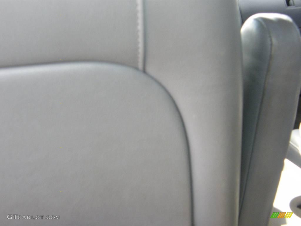 2004 Sedona EX - Imperial Blue / Gray photo #21
