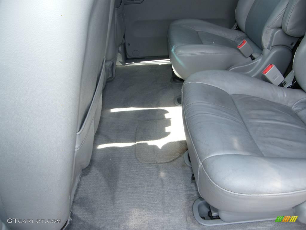 2004 Sedona EX - Imperial Blue / Gray photo #24