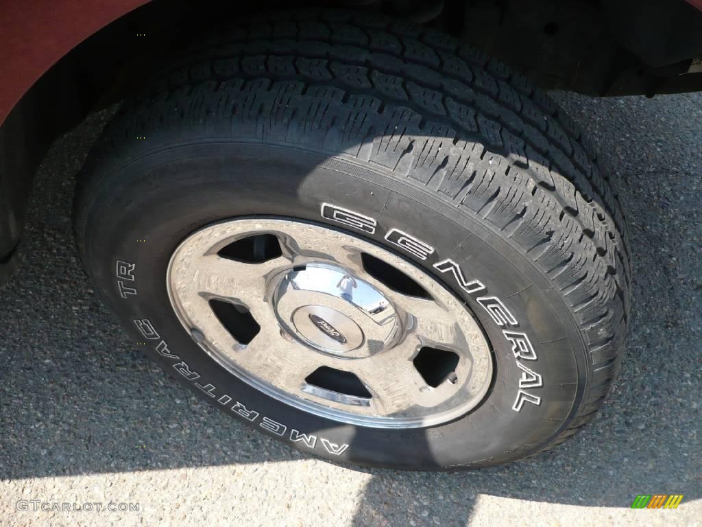 2005 F150 XL SuperCrew 4x4 - Dark Toreador Red Metallic / Tan photo #7