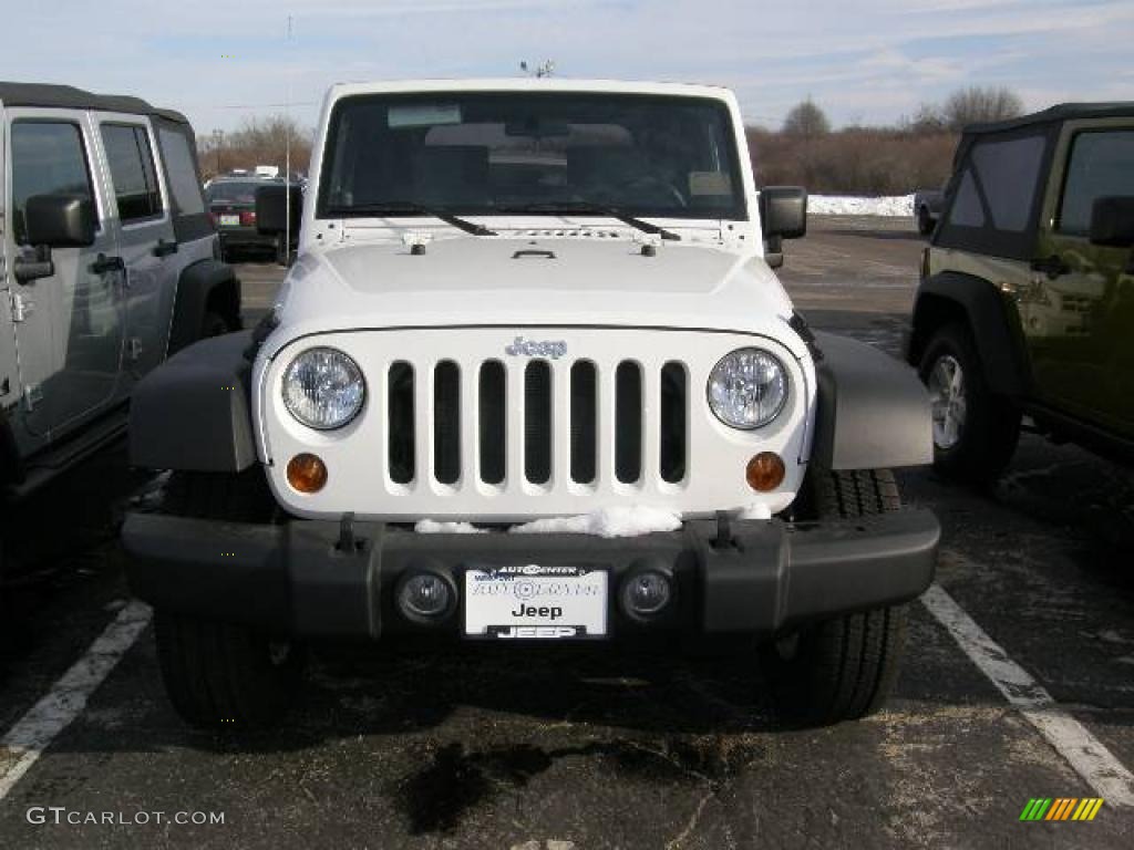 2009 Wrangler X 4x4 - Stone White / Dark Khaki/Medium Khaki photo #2