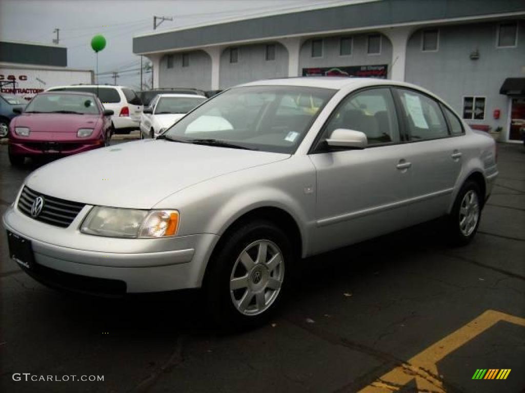 2001 Passat GLS Sedan - Satin Silver Metallic / Gray photo #8