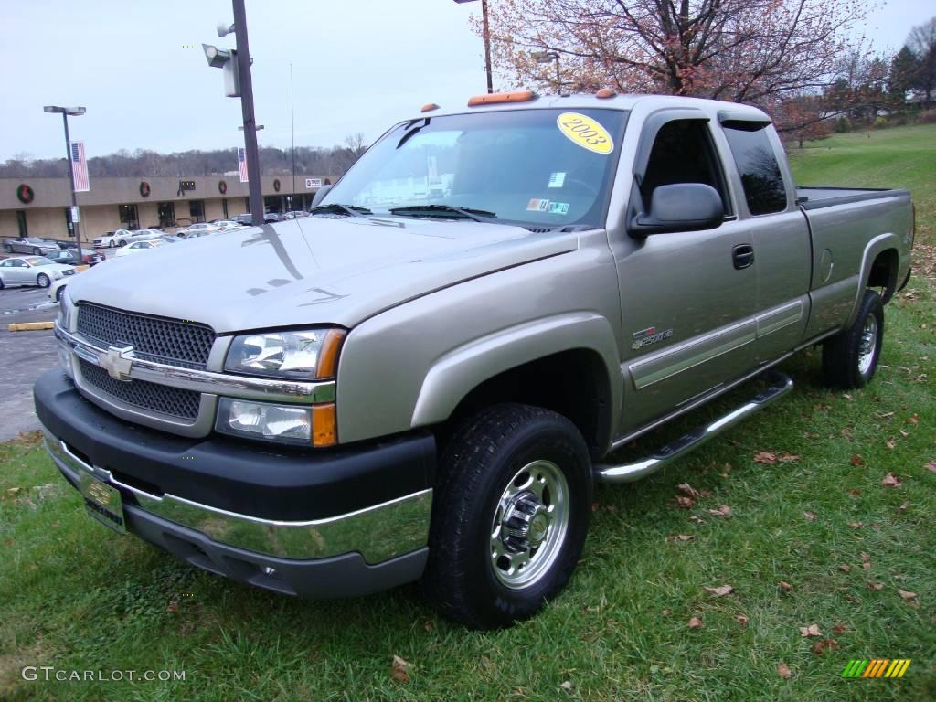 2003 Silverado 2500HD LS Extended Cab 4x4 - Light Pewter Metallic / Dark Charcoal photo #1