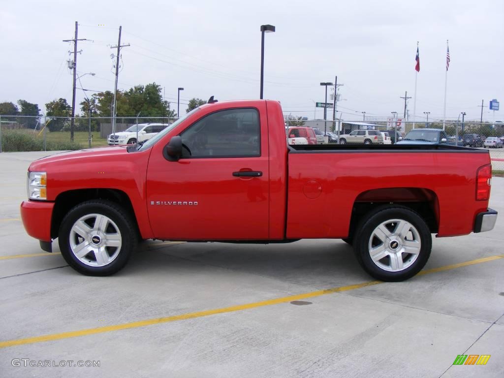 2007 Silverado 1500 LS Regular Cab - Victory Red / Light Titanium/Dark Titanium Gray photo #11