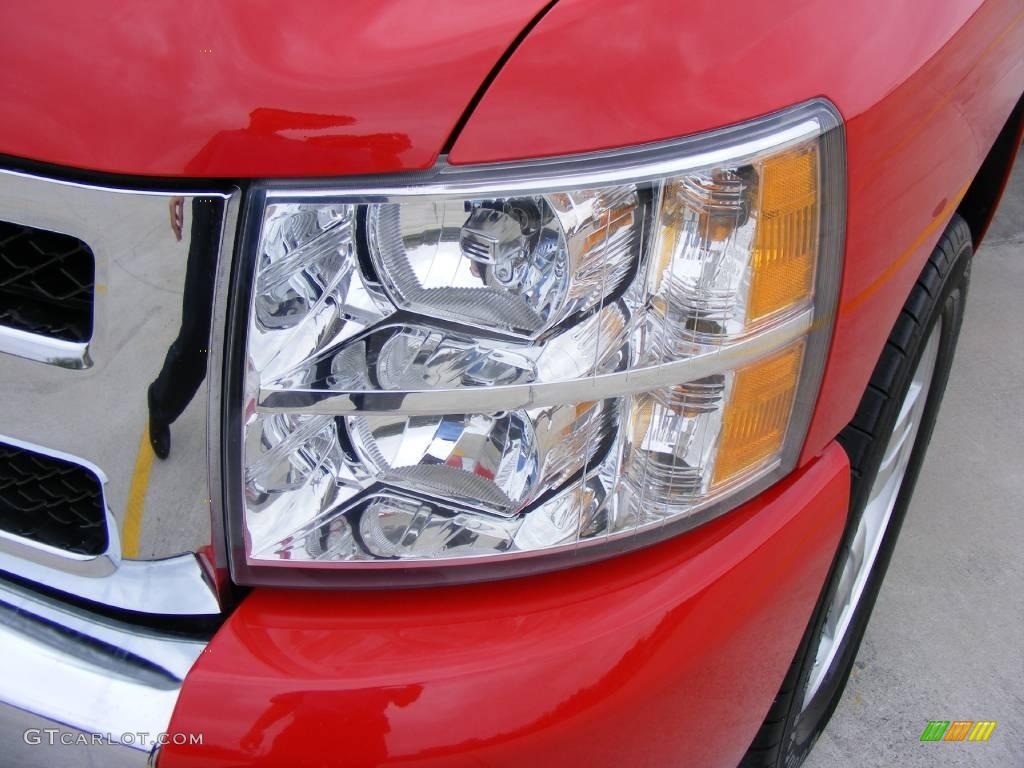 2007 Silverado 1500 LS Regular Cab - Victory Red / Light Titanium/Dark Titanium Gray photo #19