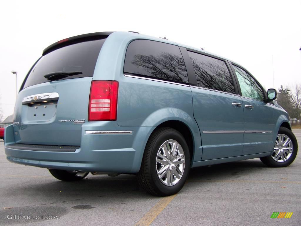 2010 Town & Country Limited - Clearwater Blue Pearl / Medium Pebble Beige/Cream photo #7
