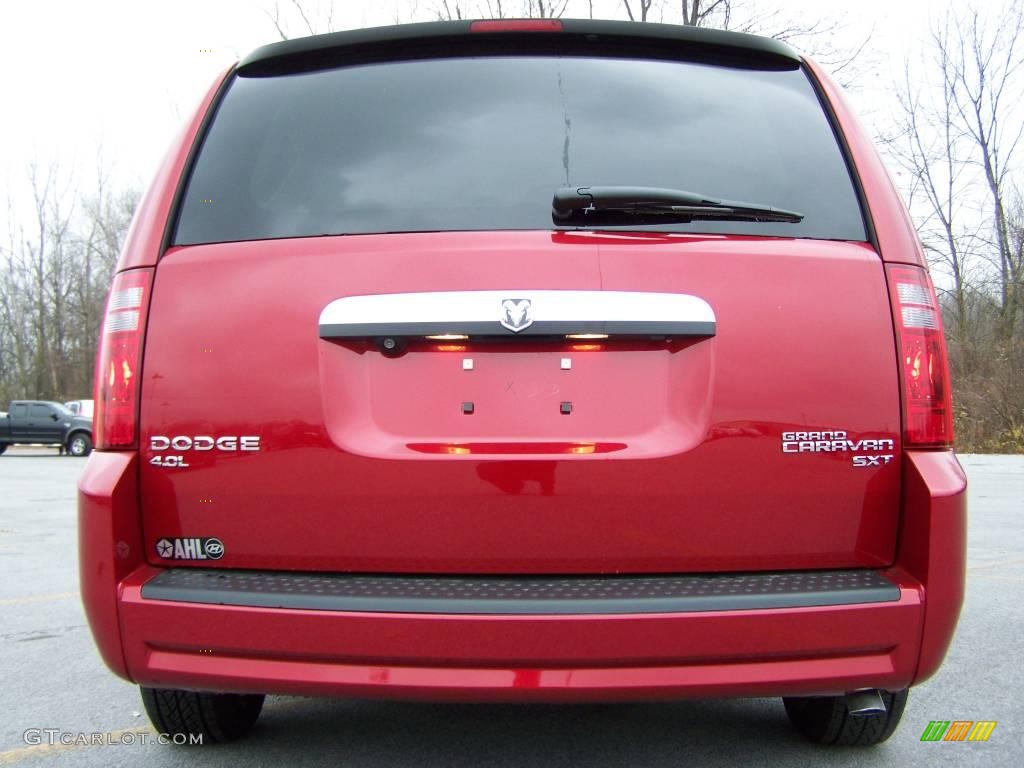 2010 Grand Caravan SXT - Inferno Red Crystal Pearl / Dark Slate Gray/Light Shale photo #6