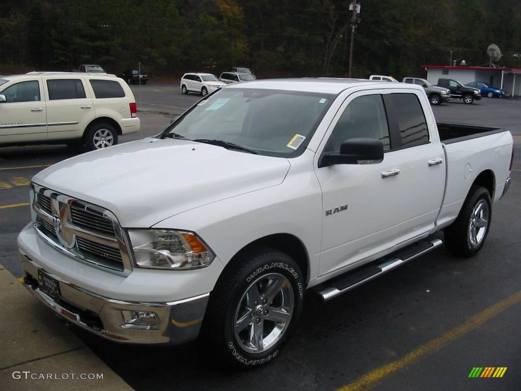 2010 Ram 1500 Big Horn Quad Cab 4x4 - Stone White / Light Pebble Beige/Bark Brown photo #1