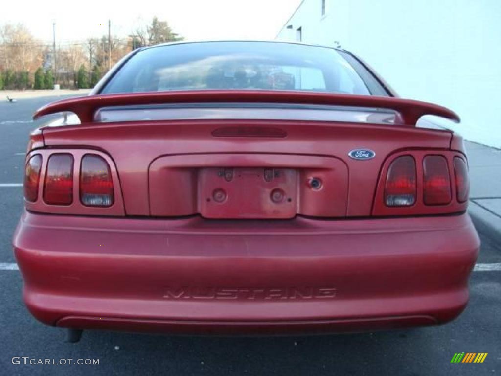 1998 Mustang V6 Coupe - Laser Red / Saddle photo #5