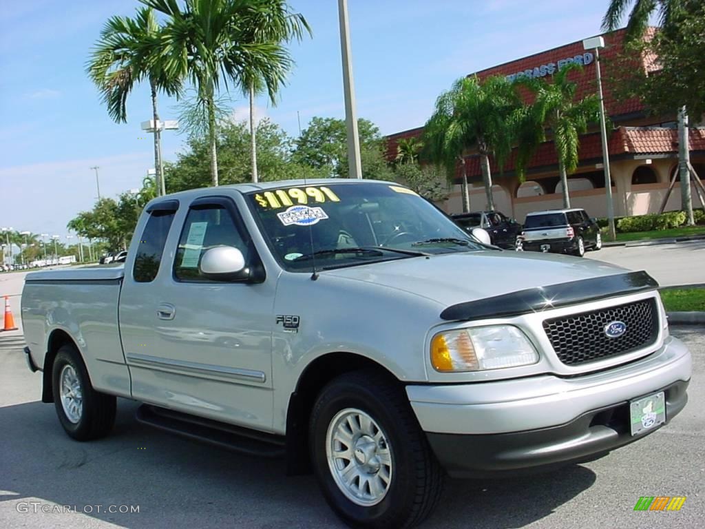 2002 F150 XLT SuperCab - Silver Metallic / Medium Graphite photo #1