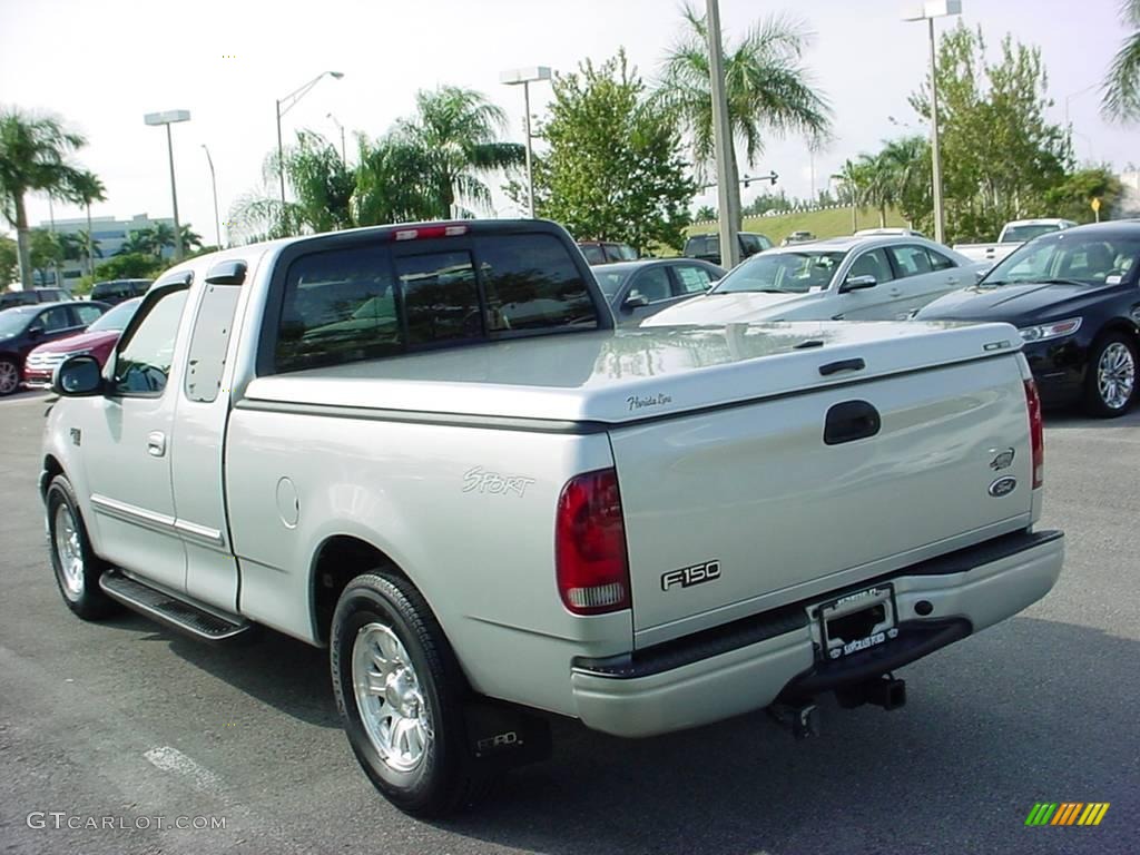 2002 F150 XLT SuperCab - Silver Metallic / Medium Graphite photo #6