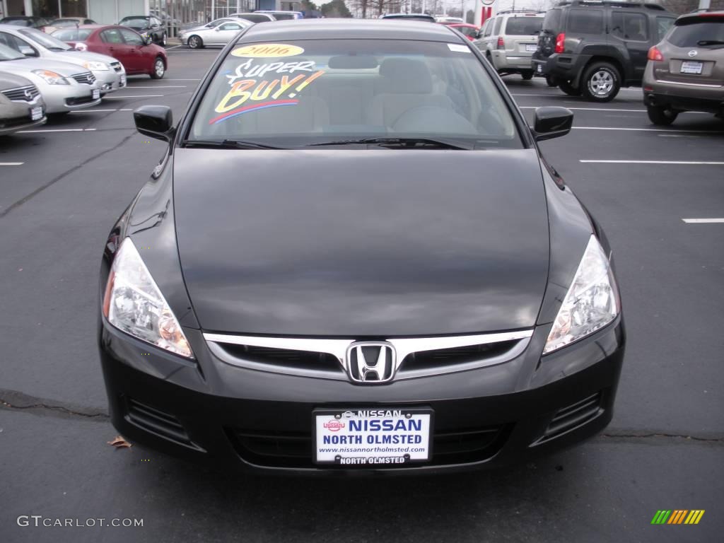 2006 Accord LX Sedan - Nighthawk Black Pearl / Ivory photo #2