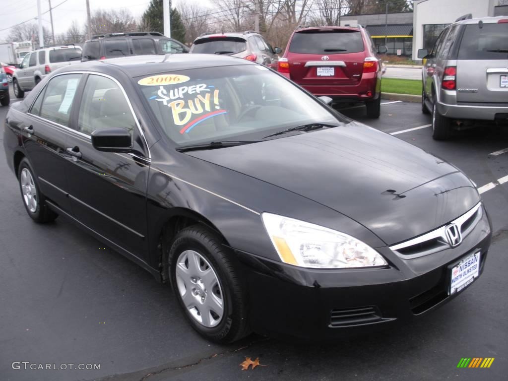 2006 Accord LX Sedan - Nighthawk Black Pearl / Ivory photo #3