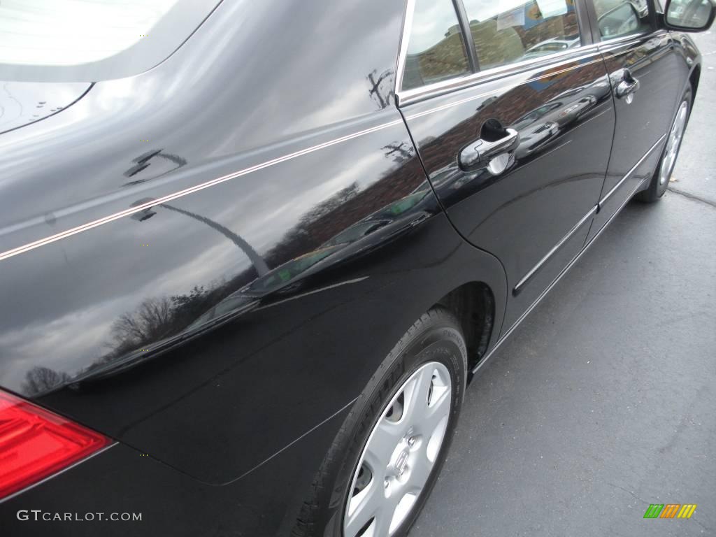 2006 Accord LX Sedan - Nighthawk Black Pearl / Ivory photo #6