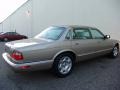 Topaz Metallic - XJ Vanden Plas Photo No. 10