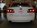 Clear White - Optima LX V6 Photo No. 5