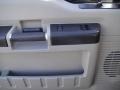 Black - F350 Super Duty XLT Regular Cab 4x4 Photo No. 12