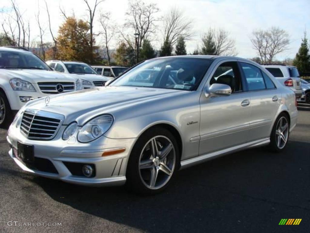 2008 E 63 AMG Sedan - Iridium Silver Metallic / Black photo #1