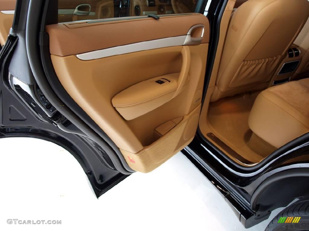 2010 Cayenne GTS - Black / Havanna/Sand Beige photo #17