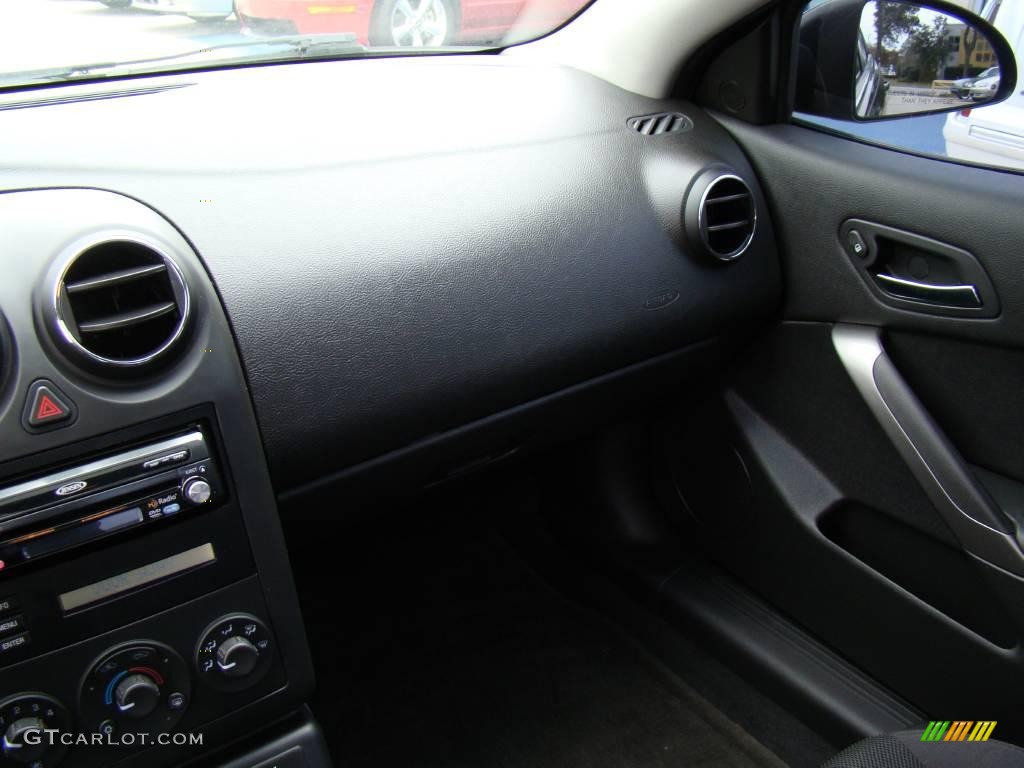 2005 G6 GT Sedan - Black / Ebony photo #14