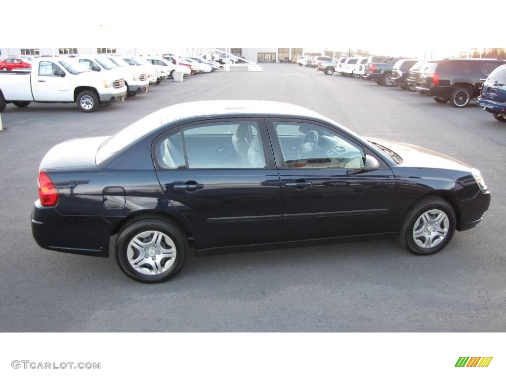 2005 Malibu Sedan - Dark Blue Metallic / Gray photo #5