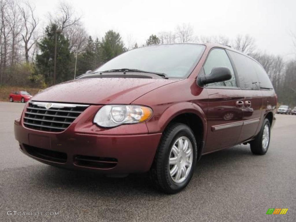 2007 Town & Country Touring - Cognac Crystal Pearl / Medium Slate Gray photo #1