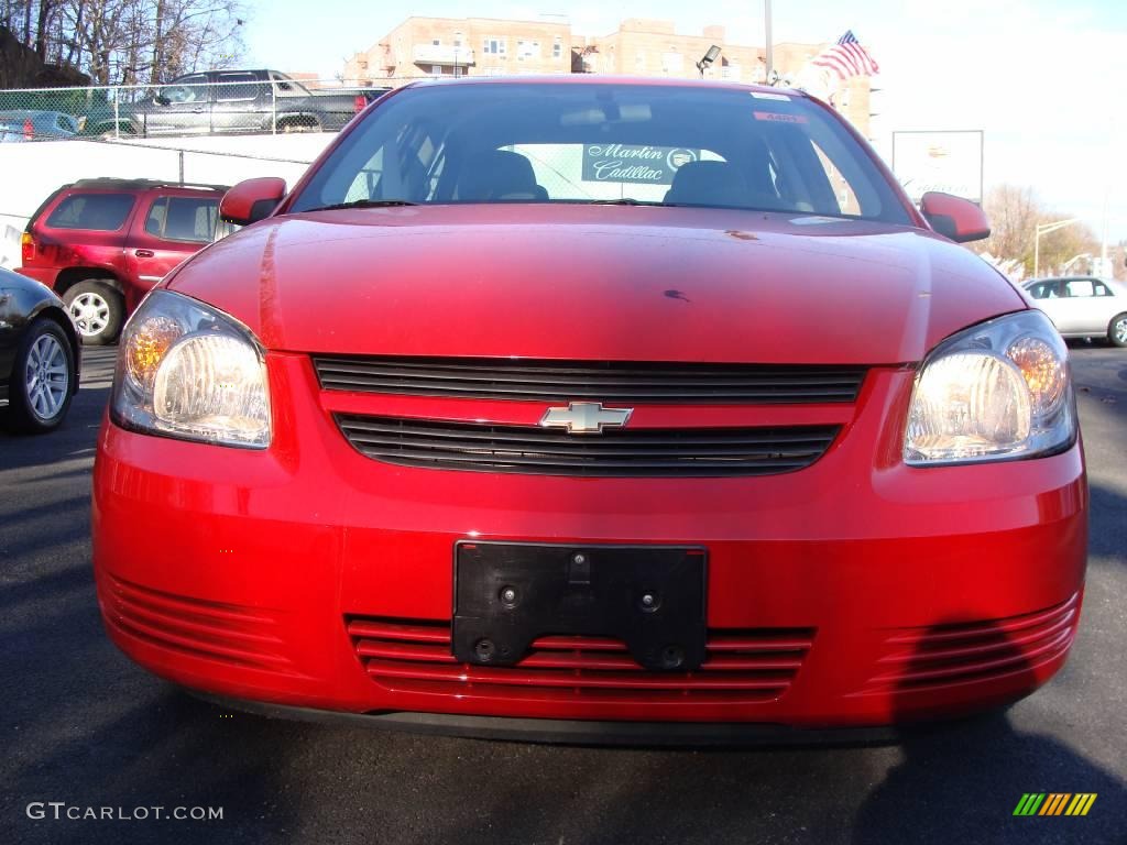 2008 Cobalt LT Sedan - Victory Red / Gray photo #2