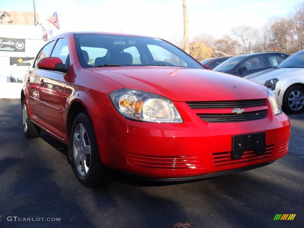 2008 Cobalt LT Sedan - Victory Red / Gray photo #3