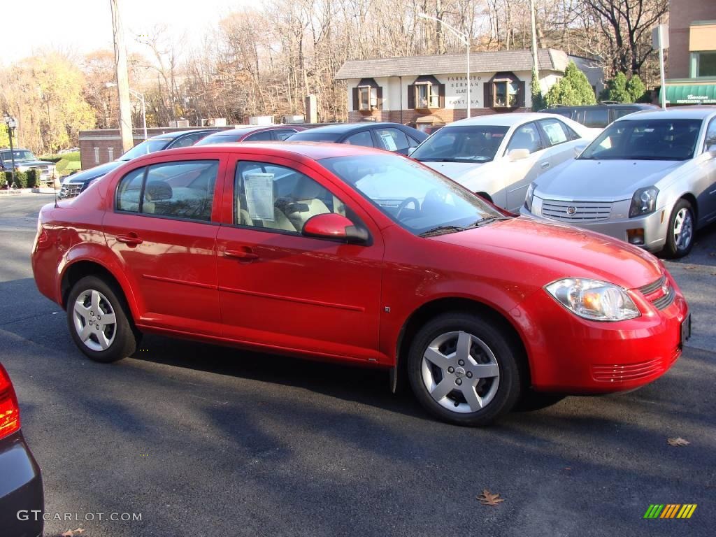 2008 Cobalt LT Sedan - Victory Red / Gray photo #4