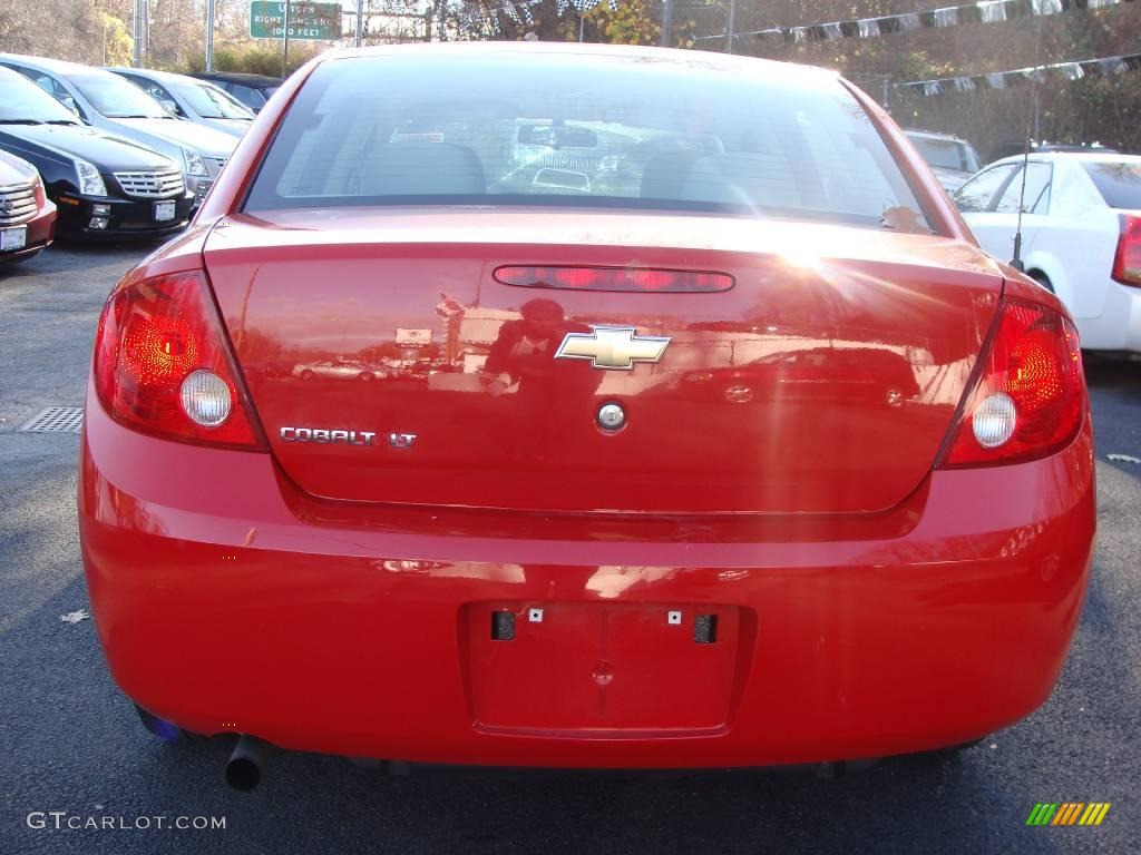 2008 Cobalt LT Sedan - Victory Red / Gray photo #6