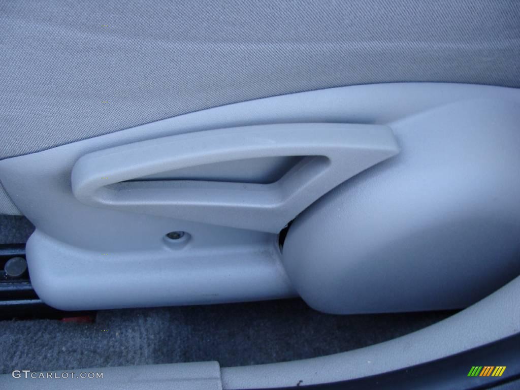 2008 Cobalt LT Sedan - Victory Red / Gray photo #14